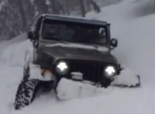Jeep in extreme snow